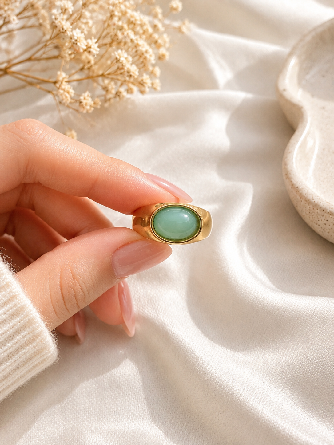 Green Oval Stone Ring