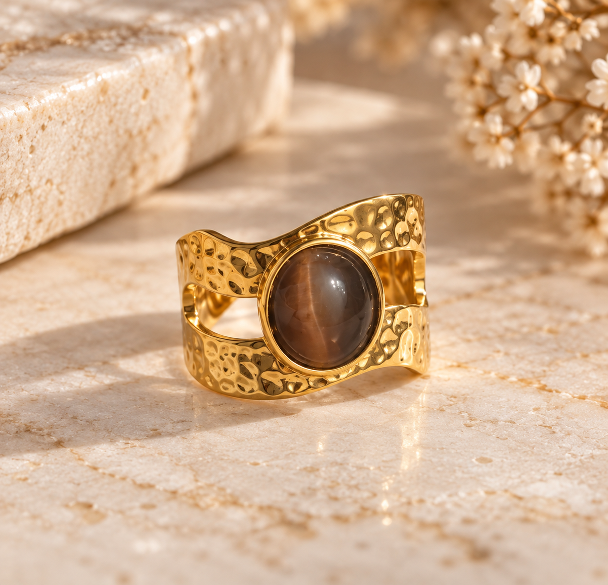 Smoky Aura Ring