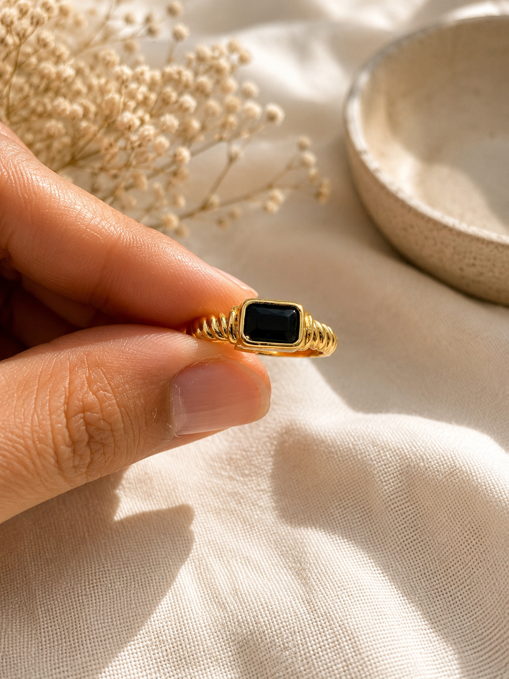 Black Onyx Twist Ring