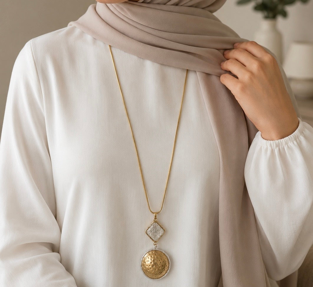 Hammered Disc Pendant Necklace