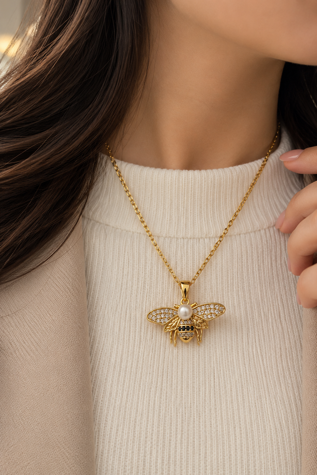 Pearl Bee Necklace